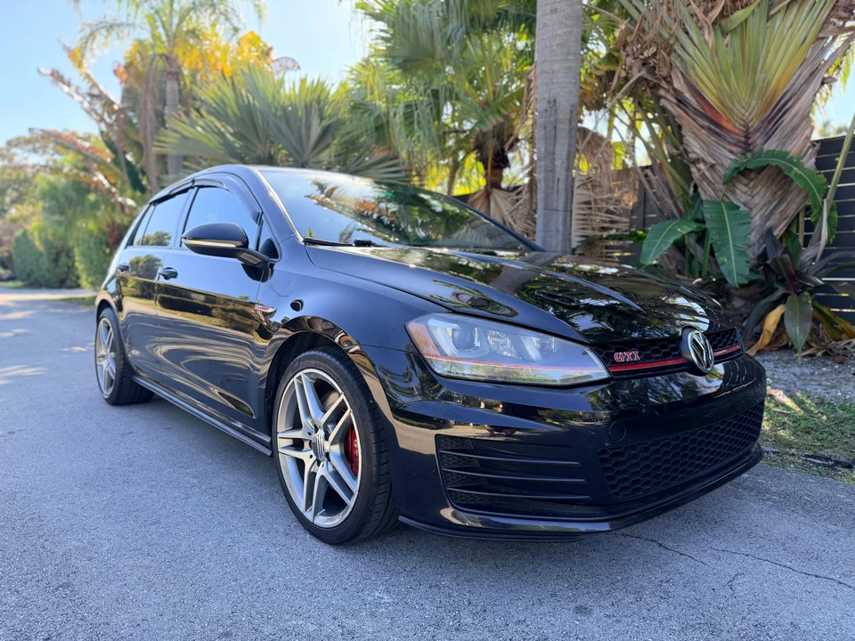 2017 Volkswagen GTI Mk7 - Image 25 of 31