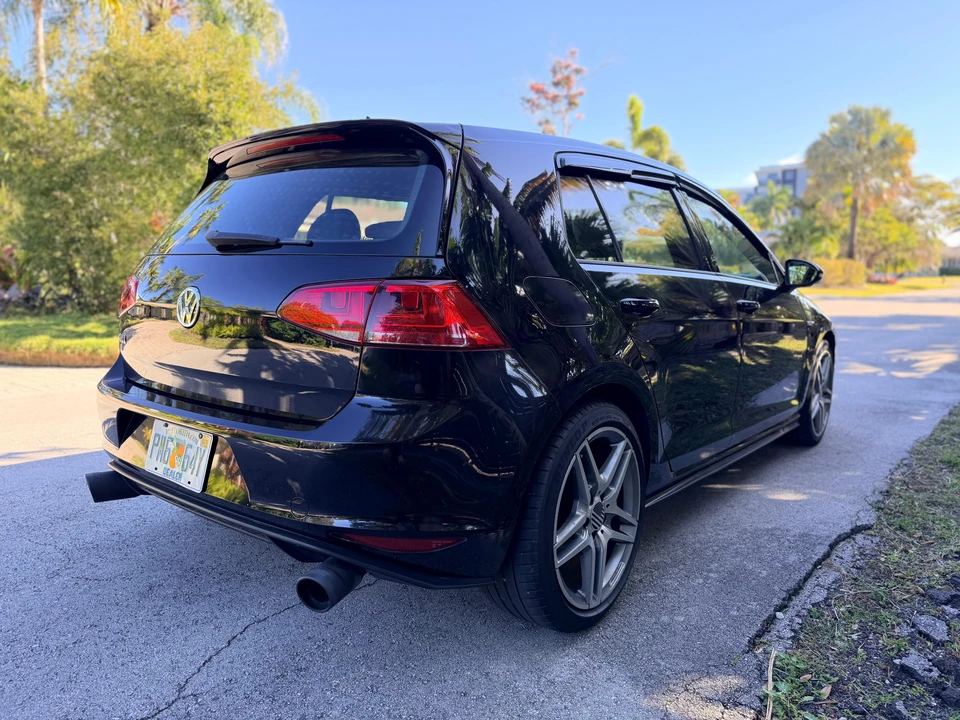 2017 Volkswagen GTI Mk7 - Image 21 of 31