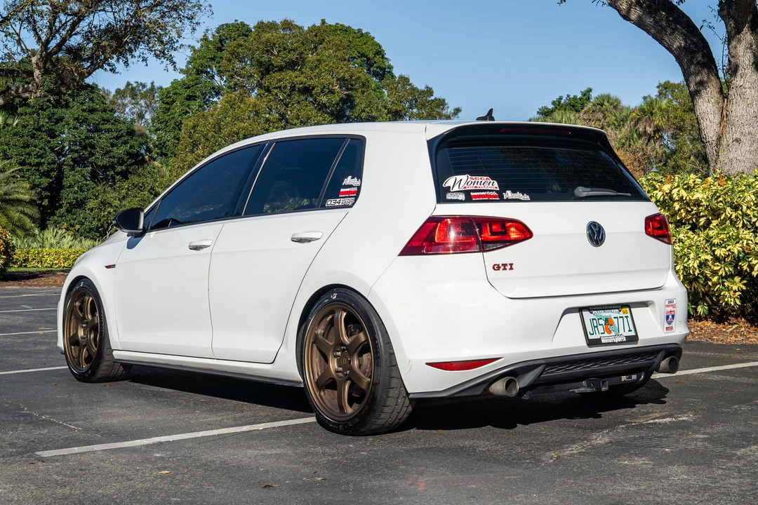 2017 Volkswagen GTI Mk7 - Image 9 of 31