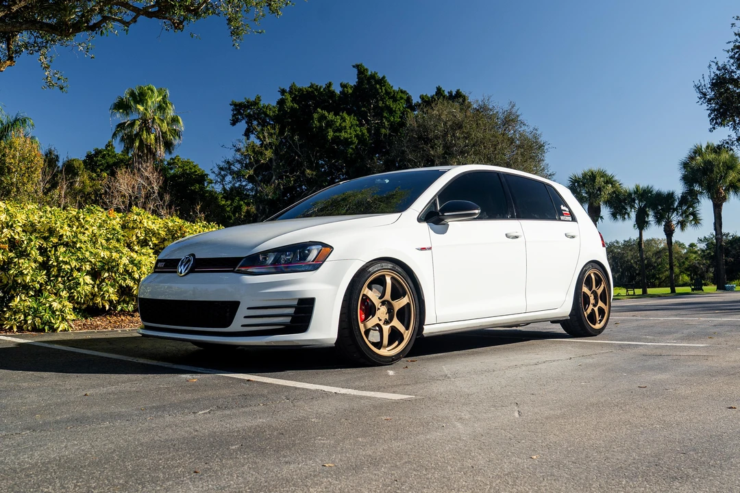 2017 Volkswagen GTI Mk7 - Image 8 of 31