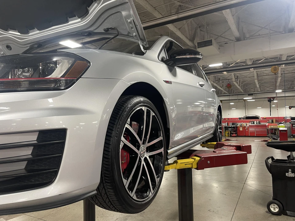 2017 Volkswagen GTI Mk7 - Image 21 of 31