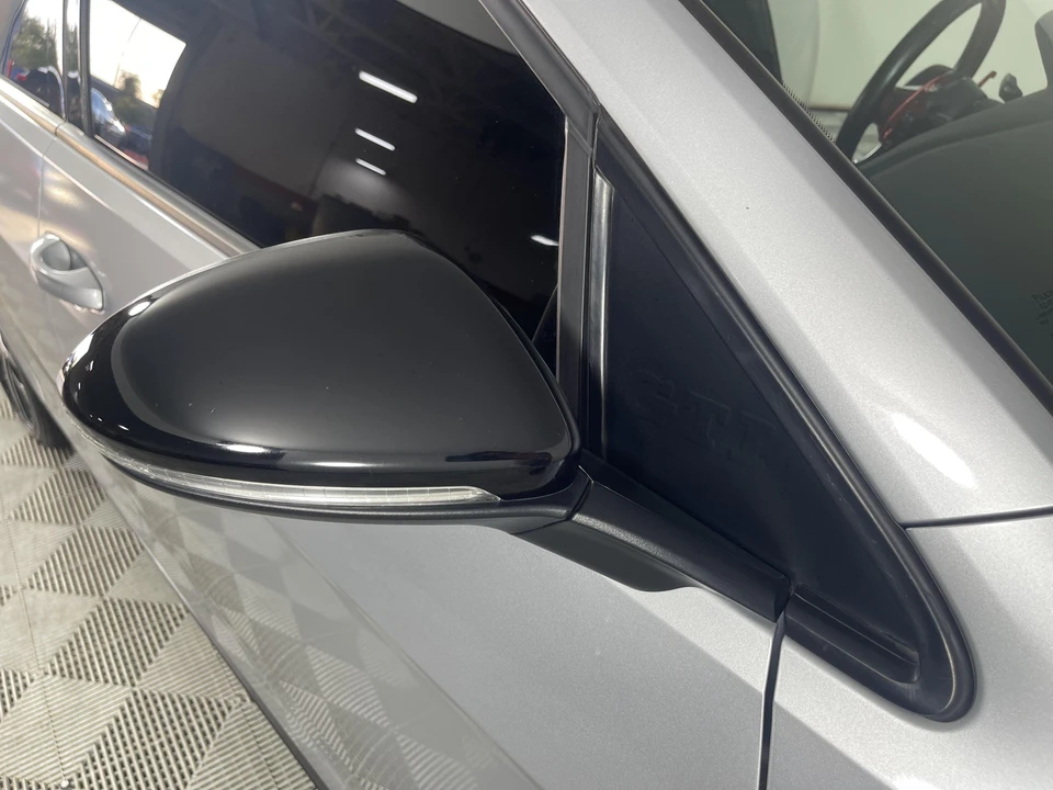 2017 Volkswagen GTI Mk7 - Image 26 of 31