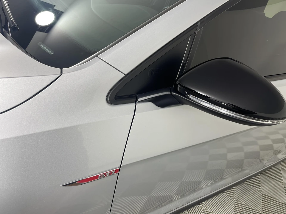 2017 Volkswagen GTI Mk7 - Image 22 of 31