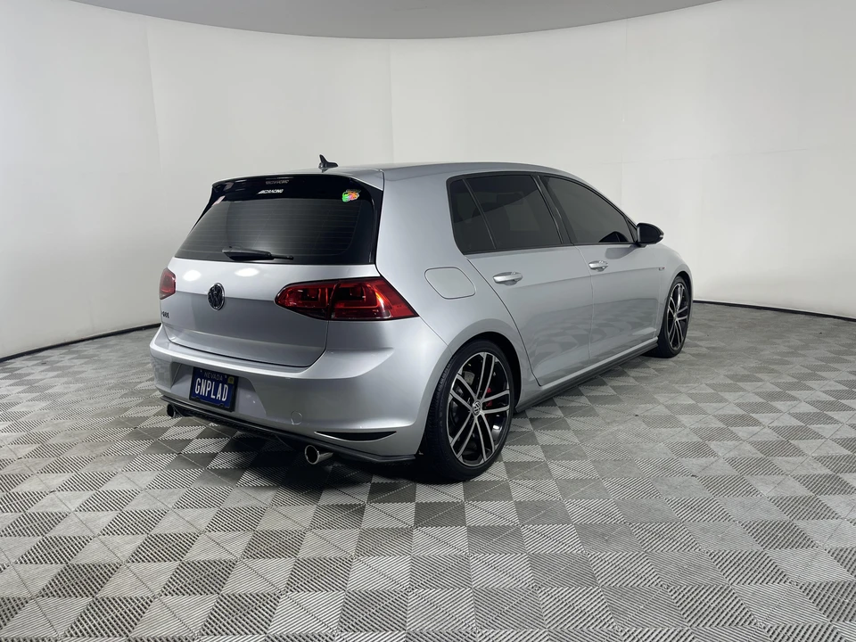 2017 Volkswagen GTI Mk7 - Image 11 of 31