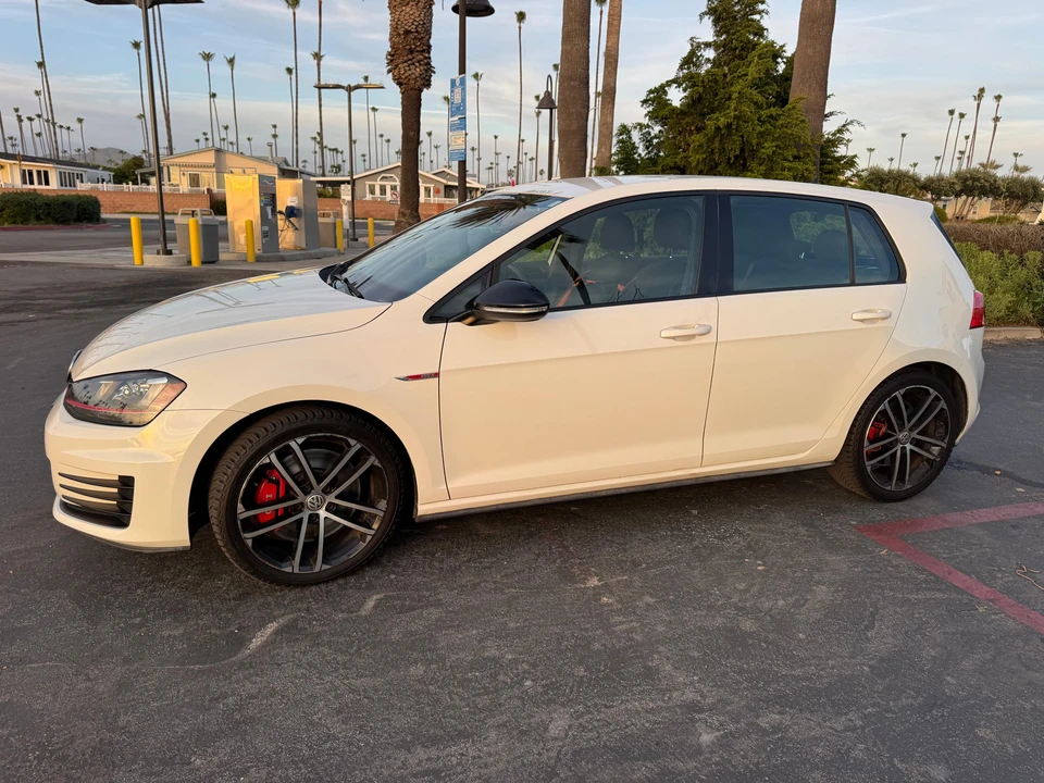 2017 Volkswagen GTI Mk7 - Image 9 of 31