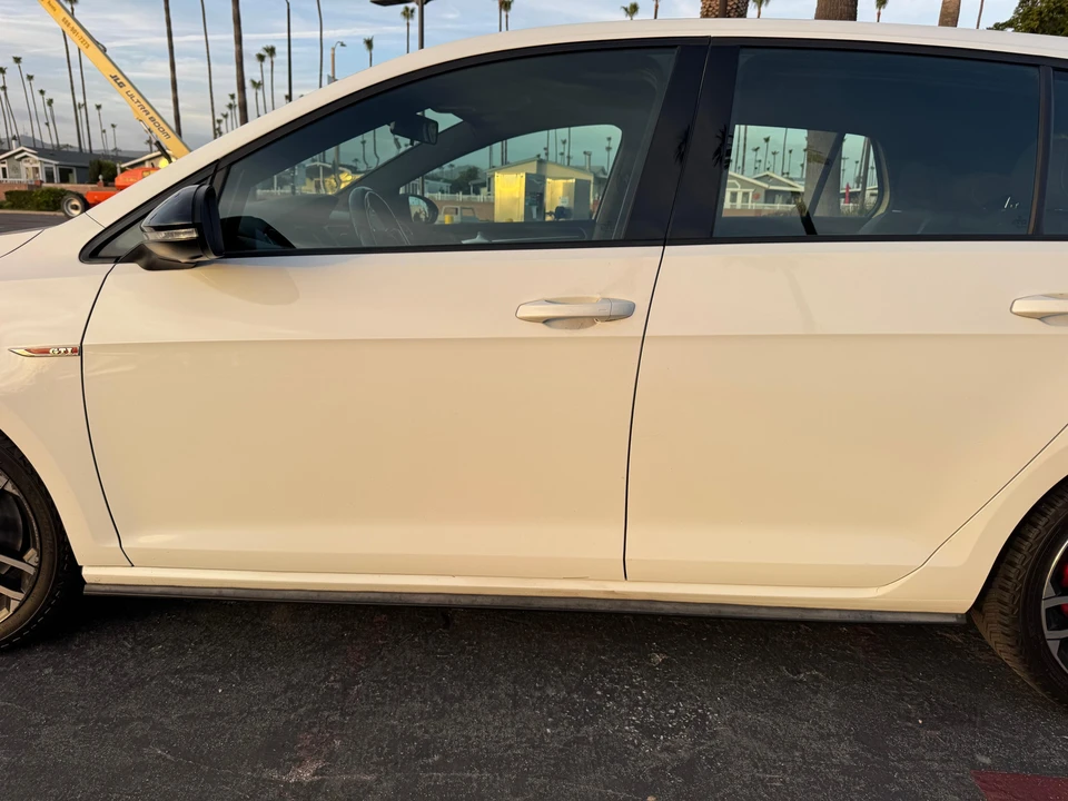 2017 Volkswagen GTI Mk7 - Image 26 of 31