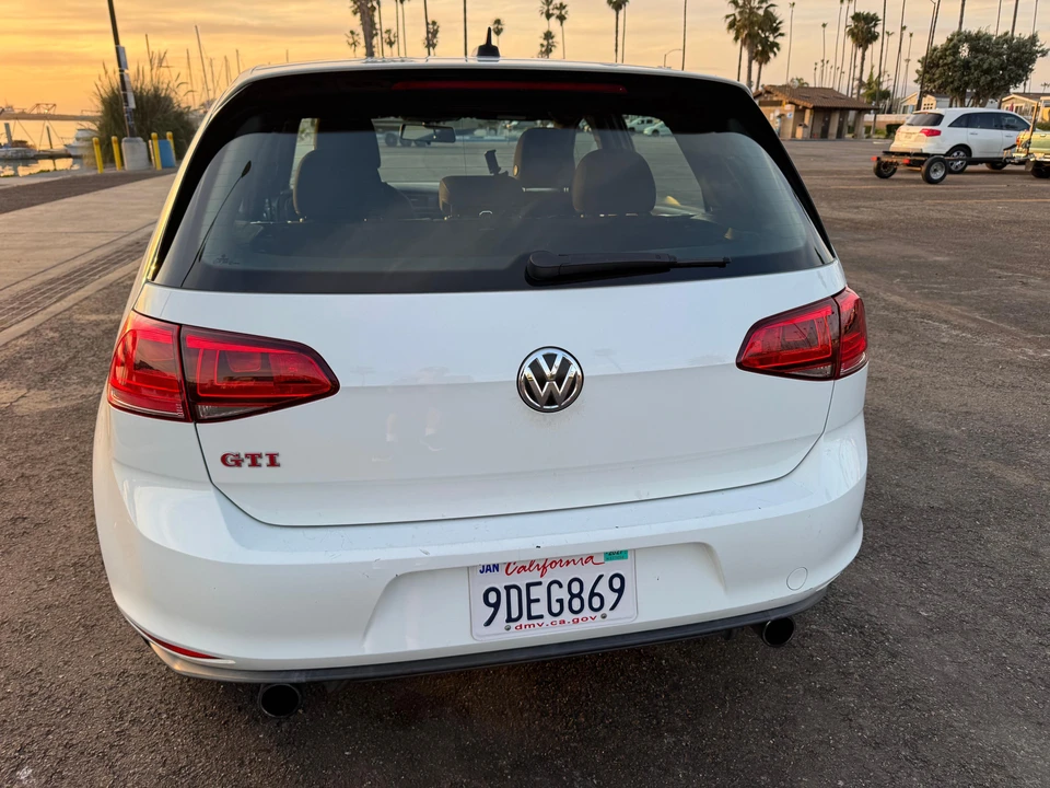 2017 Volkswagen GTI Mk7 - Image 13 of 31