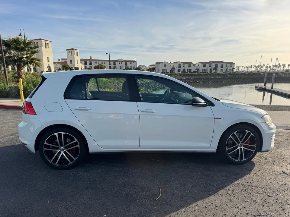 2017 Volkswagen GTI Mk7 - Image 16 of 31