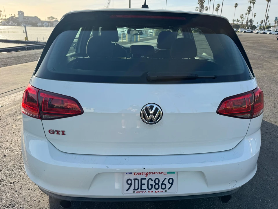 2017 Volkswagen GTI Mk7 - Image 28 of 31