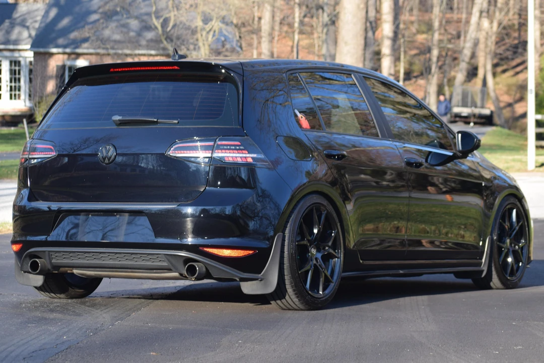 2017 Volkswagen GTI Mk7 - Image 4 of 31