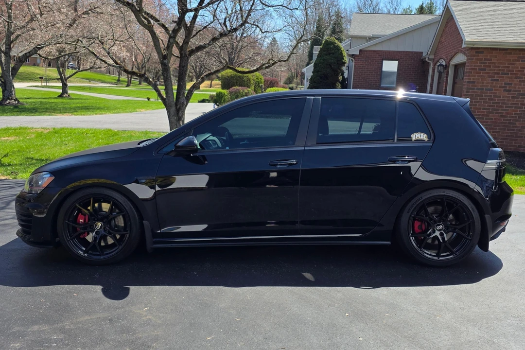 2017 Volkswagen GTI Mk7 - Image 3 of 31