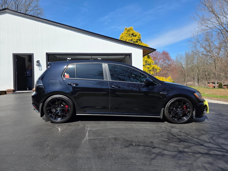 2017 Volkswagen GTI Mk7 - Image 21 of 31
