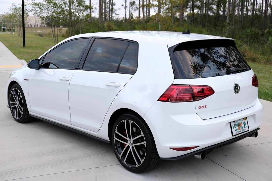 2017 Volkswagen GTI Mk7 - Image 4 of 18