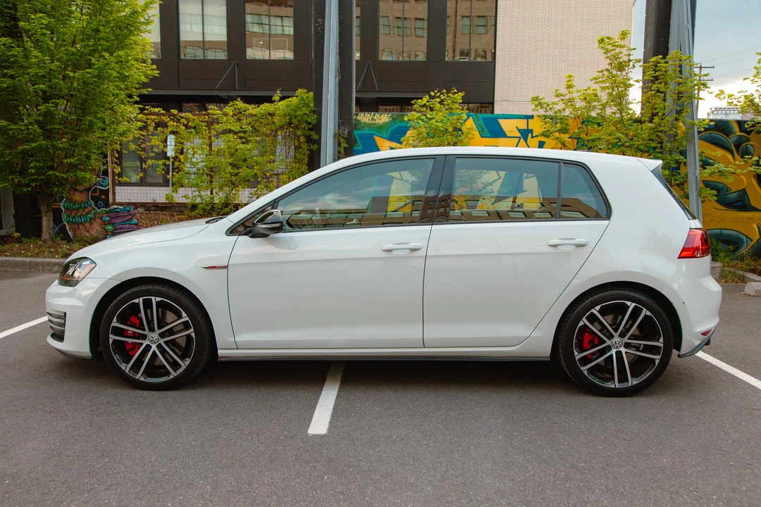 2017 Volkswagen GTI Mk7 - Image 17 of 31
