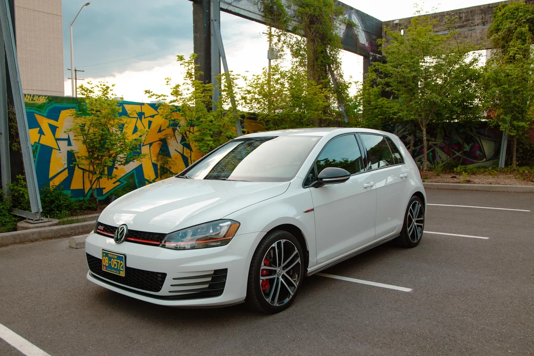 2017 Volkswagen GTI Mk7 - Image 12 of 31