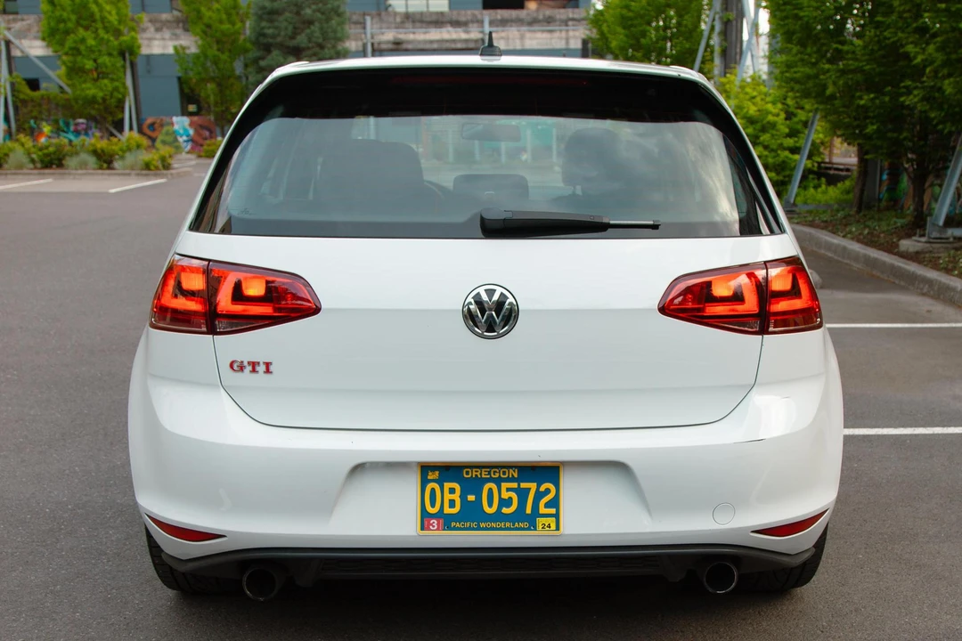 2017 Volkswagen GTI Mk7 - Image 5 of 31