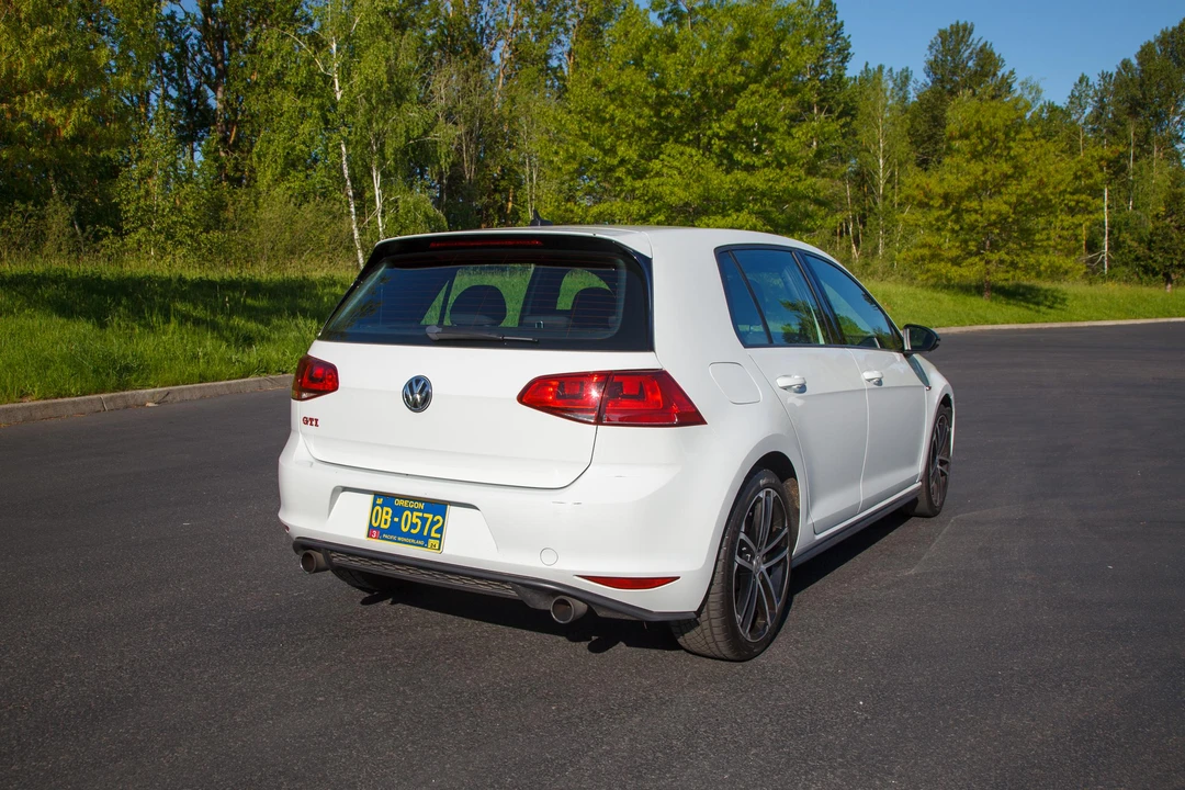 2017 Volkswagen GTI Mk7 - Image 23 of 31