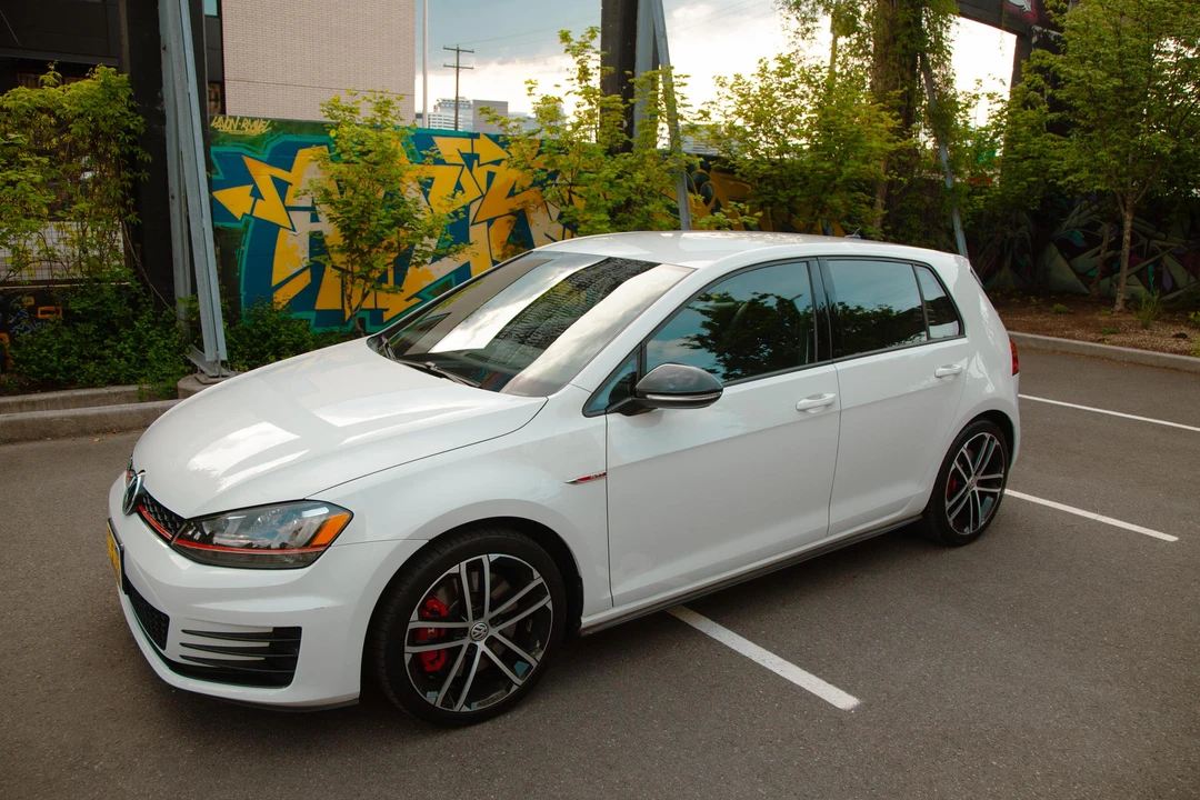 2017 Volkswagen GTI Mk7 - Image 14 of 31