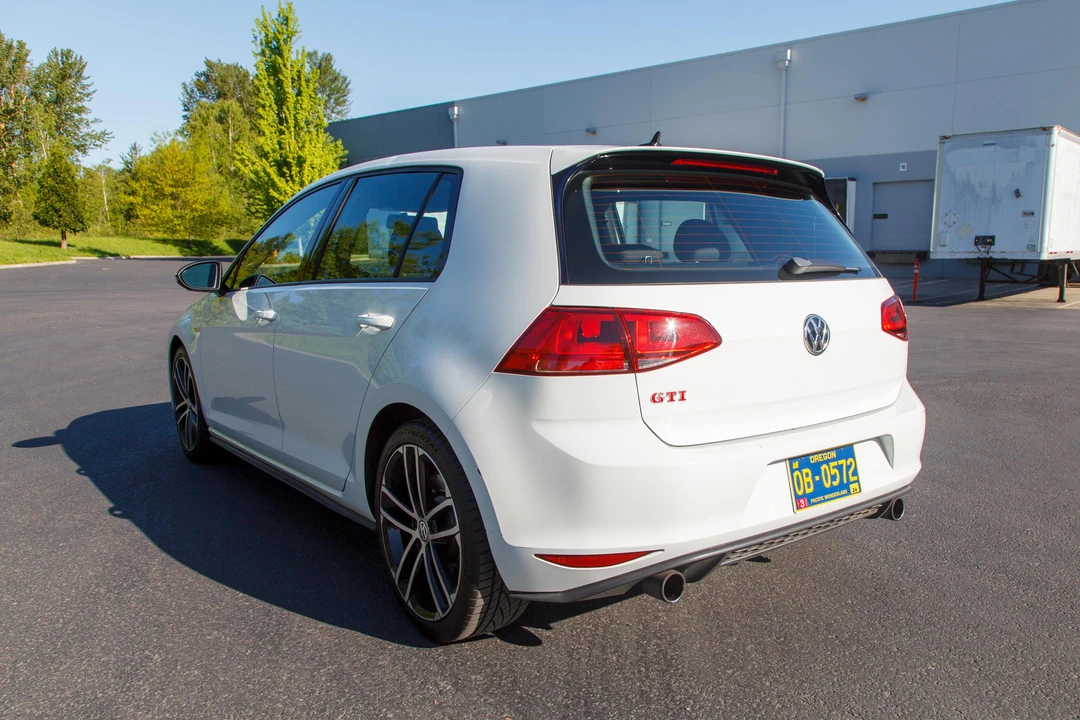 2017 Volkswagen GTI Mk7 - Image 18 of 31