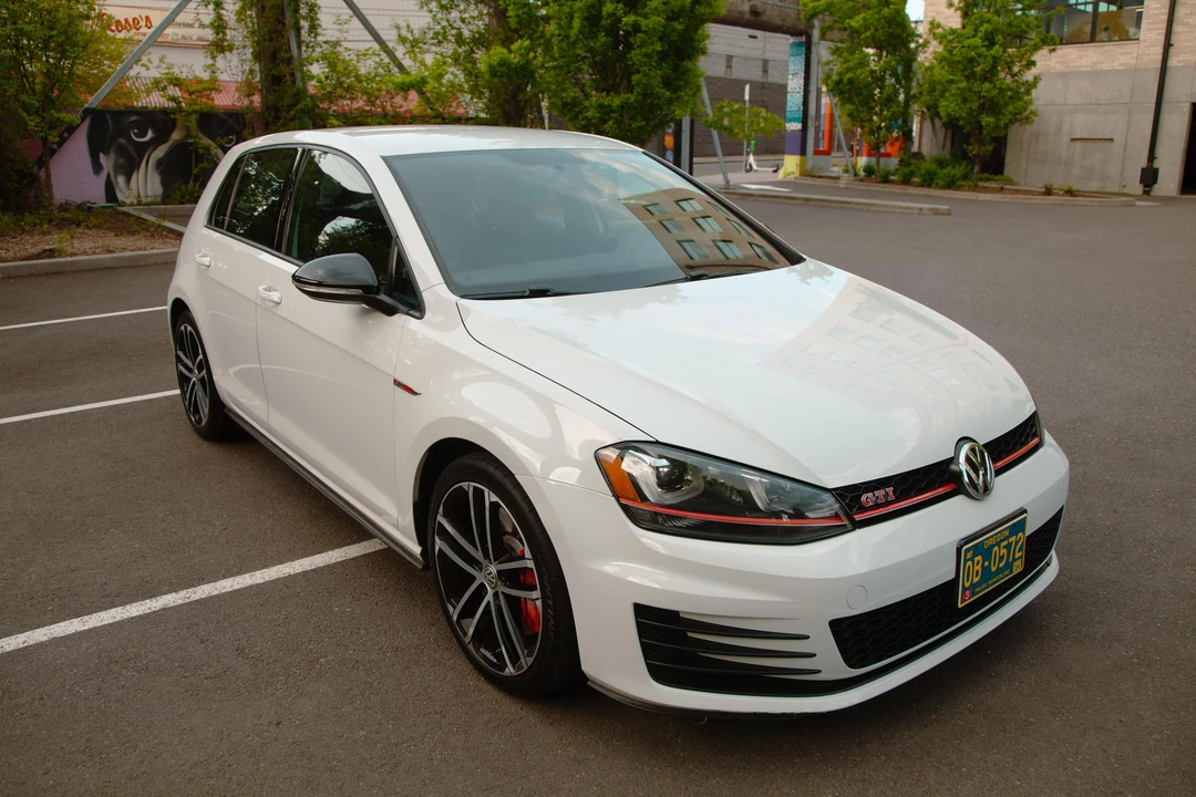 2017 Volkswagen GTI Mk7 - Image 30 of 31