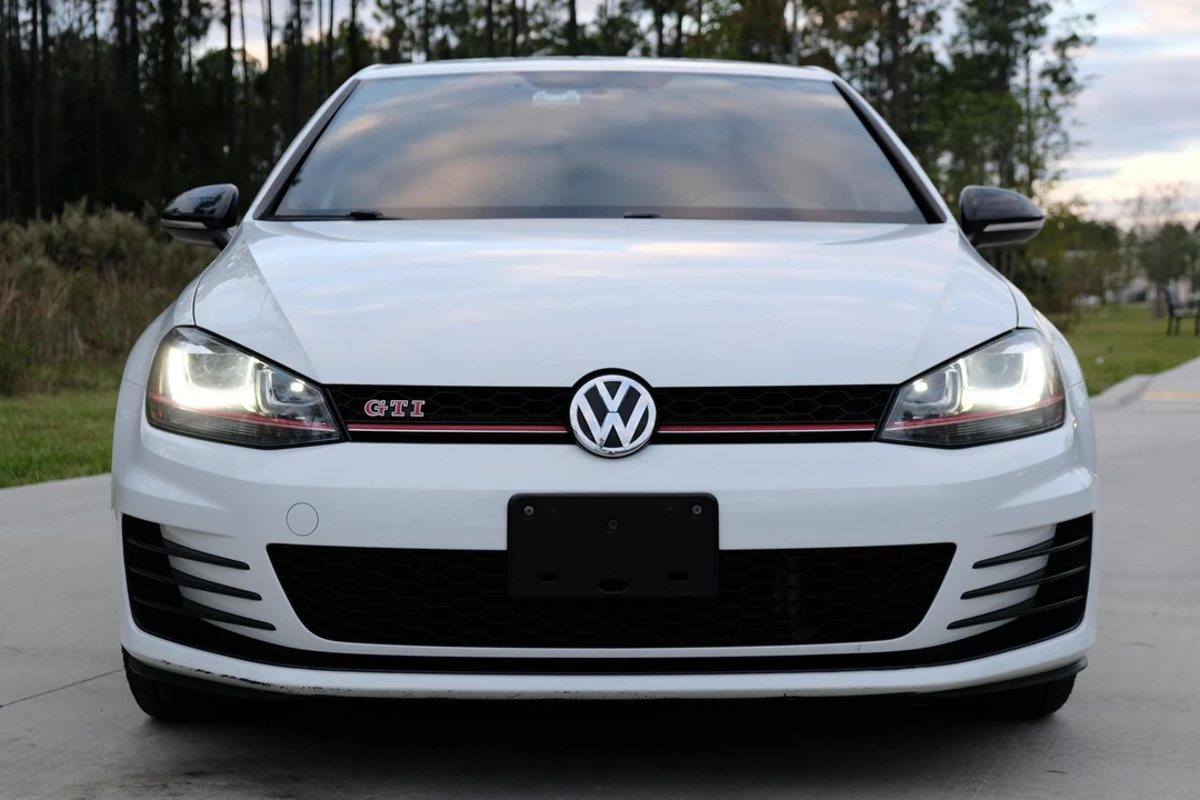 2017 Volkswagen GTI Mk7 - Image 2 of 18