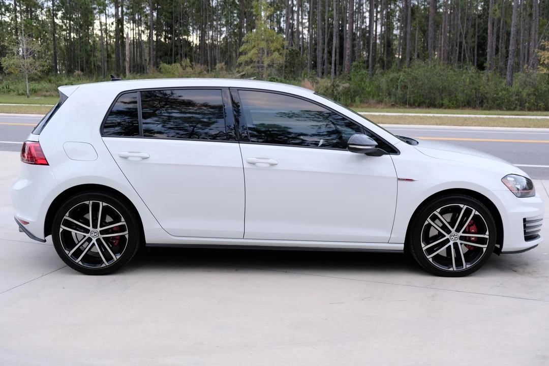 2017 Volkswagen GTI Mk7 - Image 3 of 18