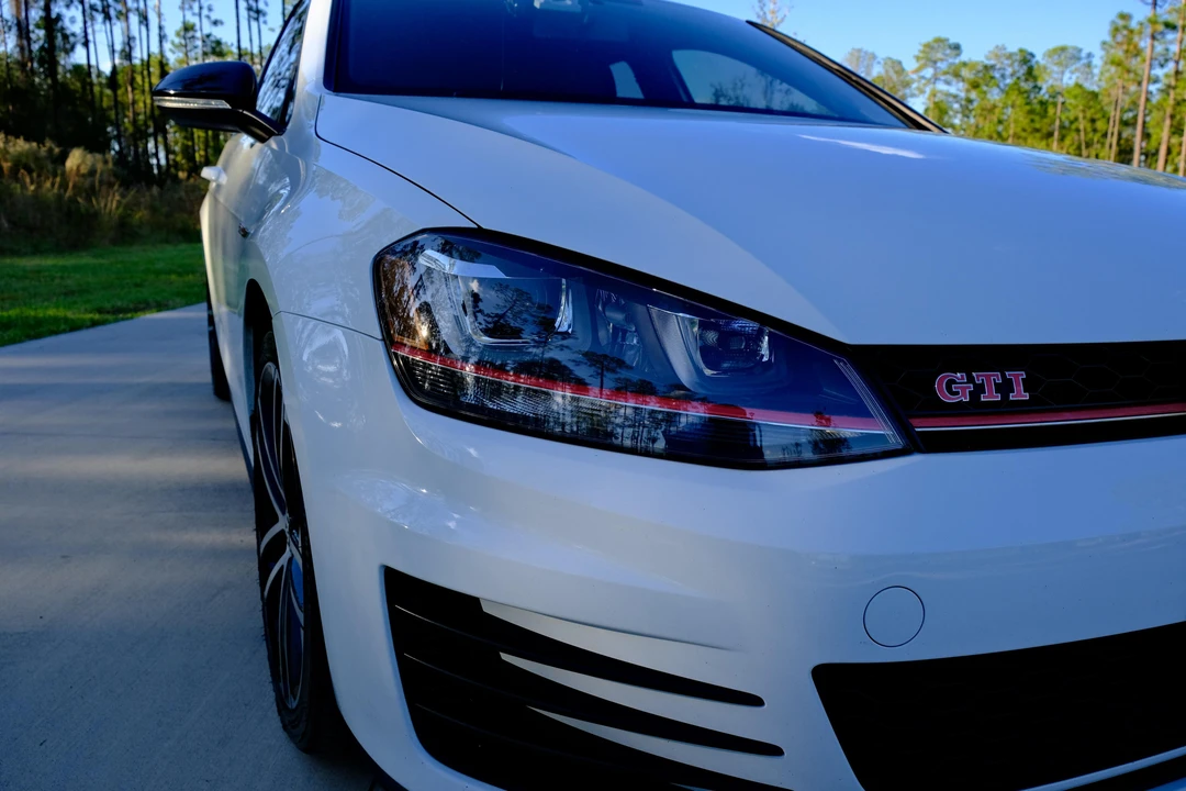 2017 Volkswagen GTI Mk7 - Image 6 of 18