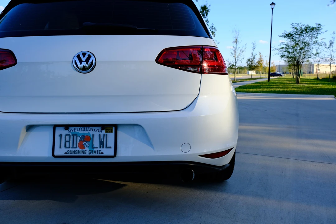 2017 Volkswagen GTI Mk7 - Image 10 of 18