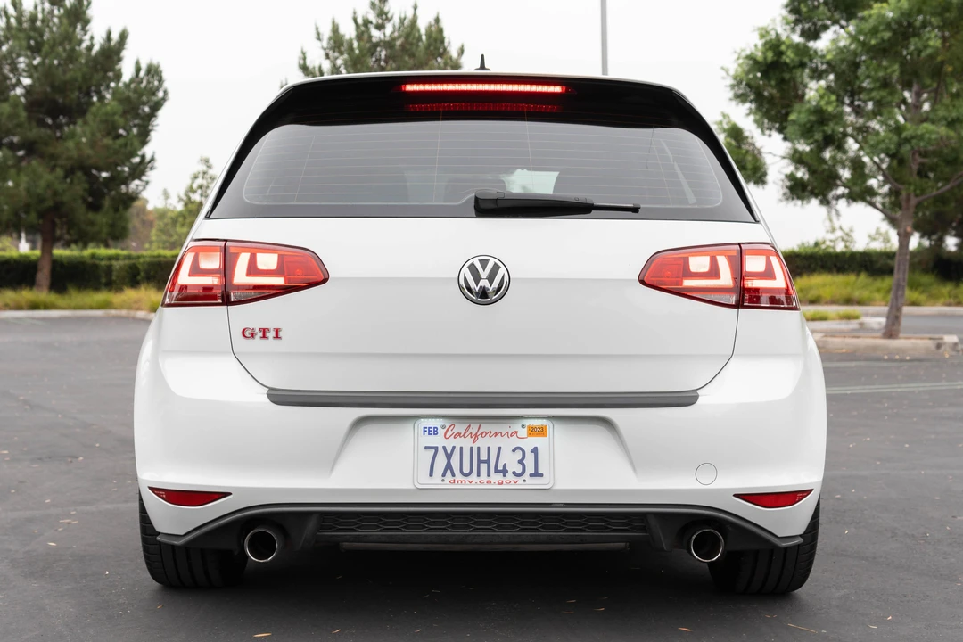 2017 Volkswagen GTI Mk7 - Image 5 of 31