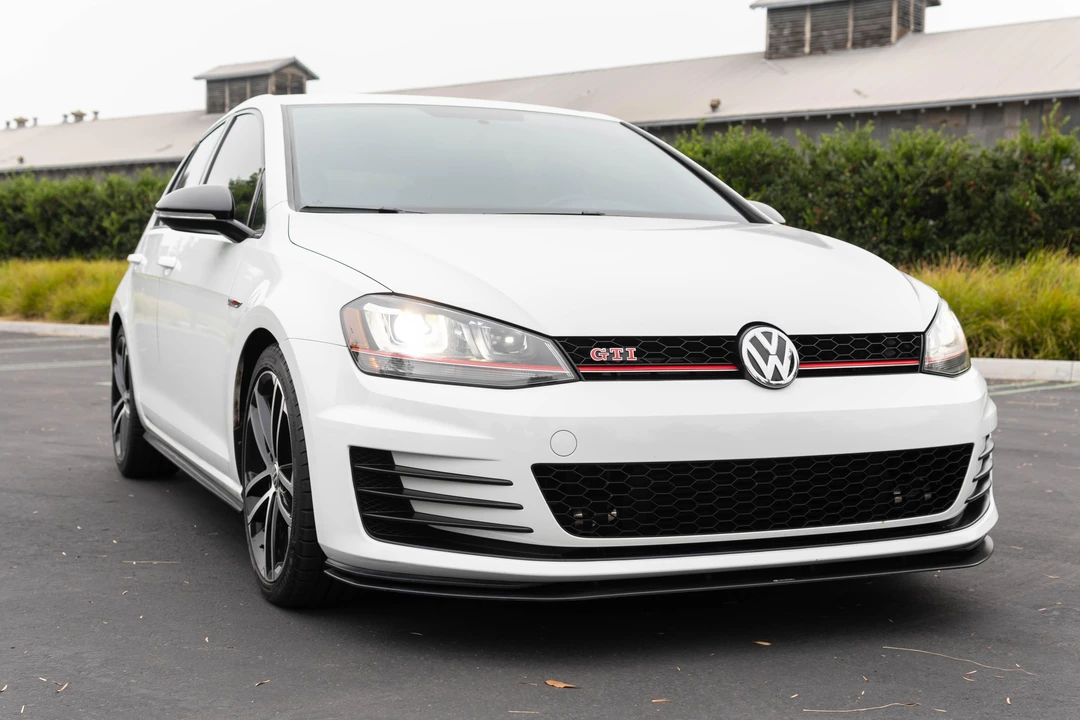 2017 Volkswagen GTI Mk7 - Image 12 of 31