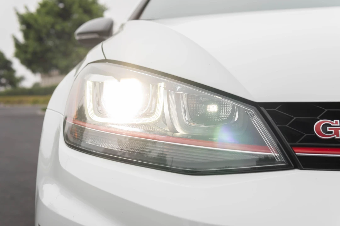 2017 Volkswagen GTI Mk7 - Image 14 of 31