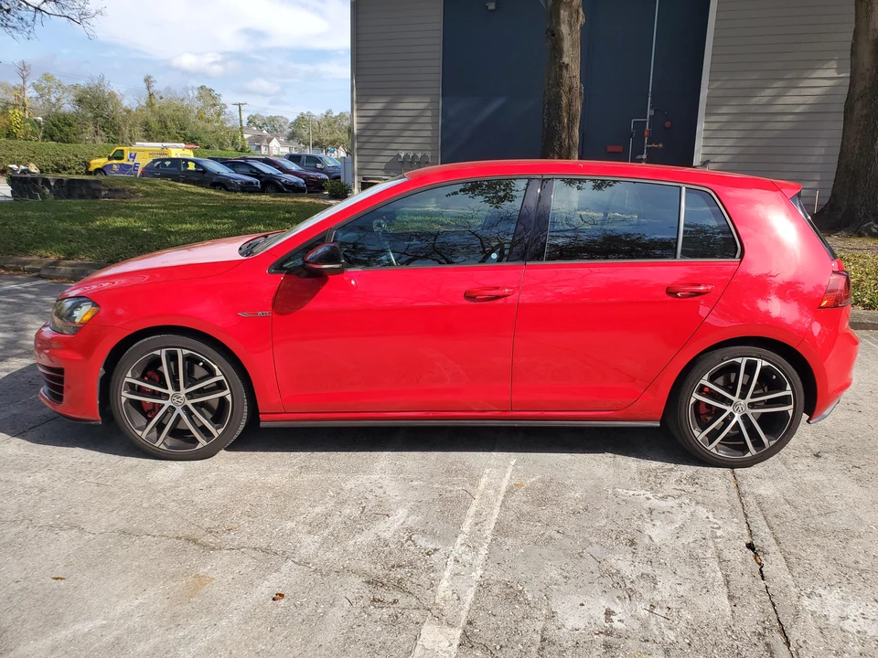 2017 Volkswagen GTI Mk7 - Image 10 of 31