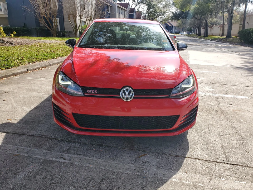 2017 Volkswagen GTI Mk7 - Image 2 of 31