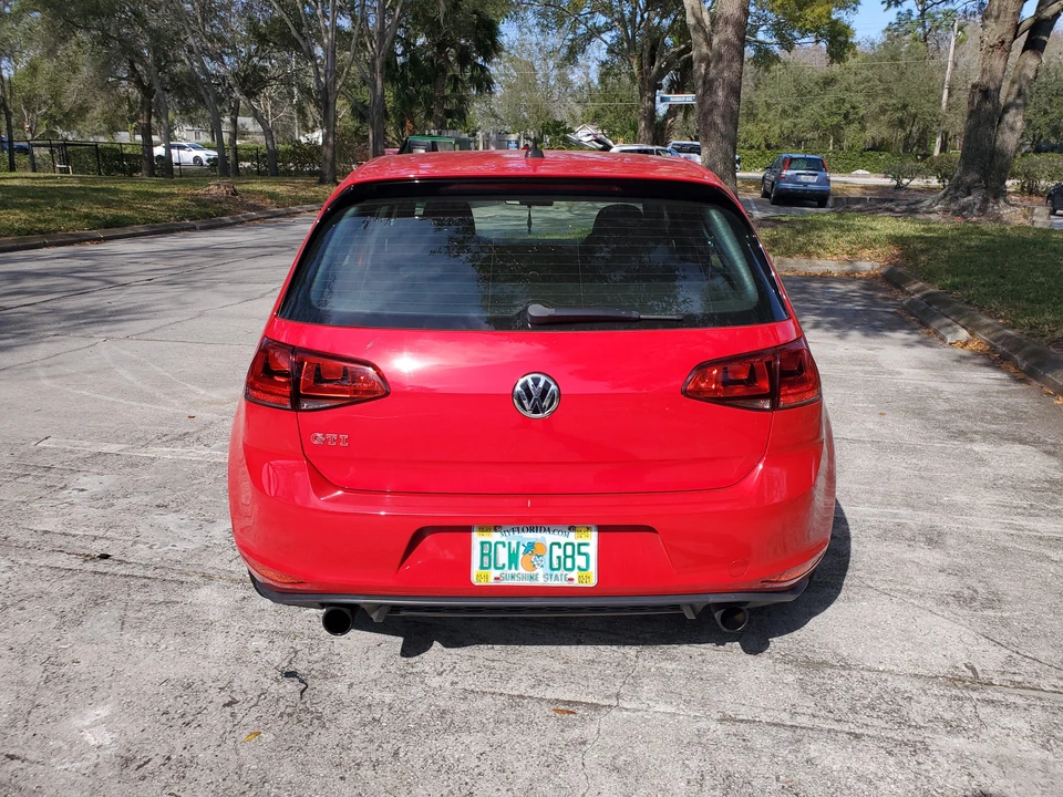 2017 Volkswagen GTI Mk7 - Image 11 of 31