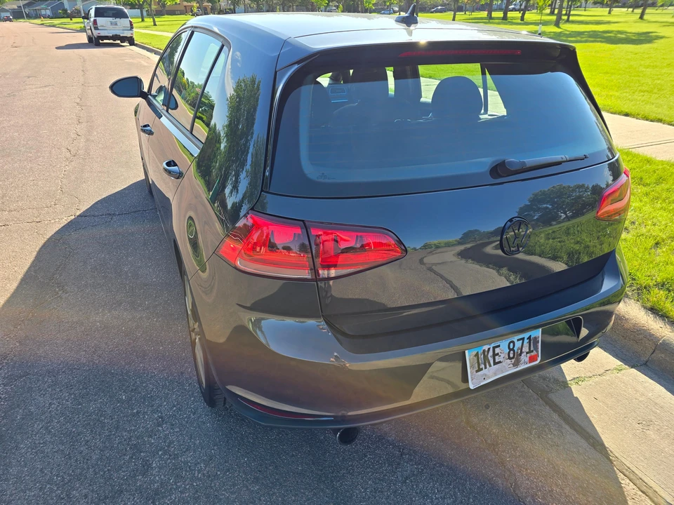 2017 Volkswagen GTI Mk7 - Image 18 of 31