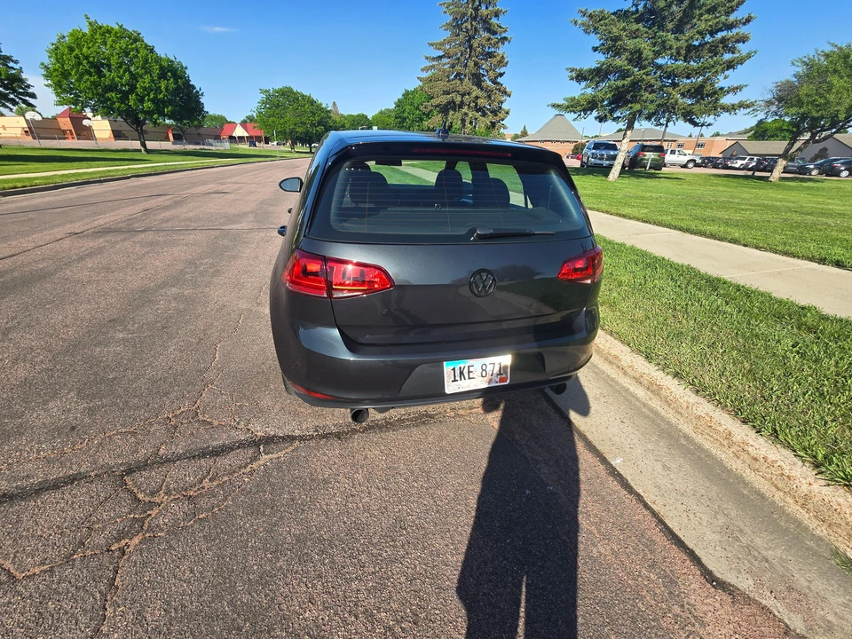 2017 Volkswagen GTI Mk7 - Image 19 of 31
