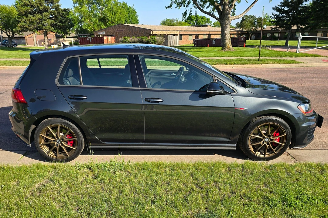 2017 Volkswagen GTI Mk7 - Image 3 of 31