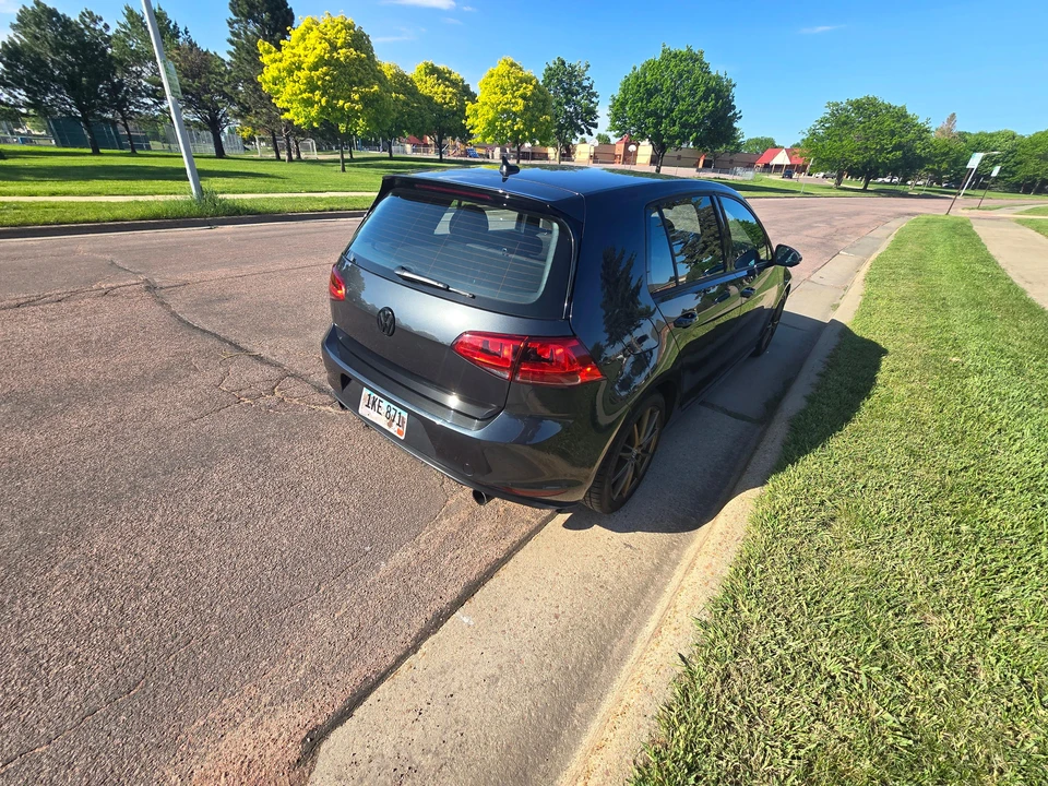 2017 Volkswagen GTI Mk7 - Image 23 of 31