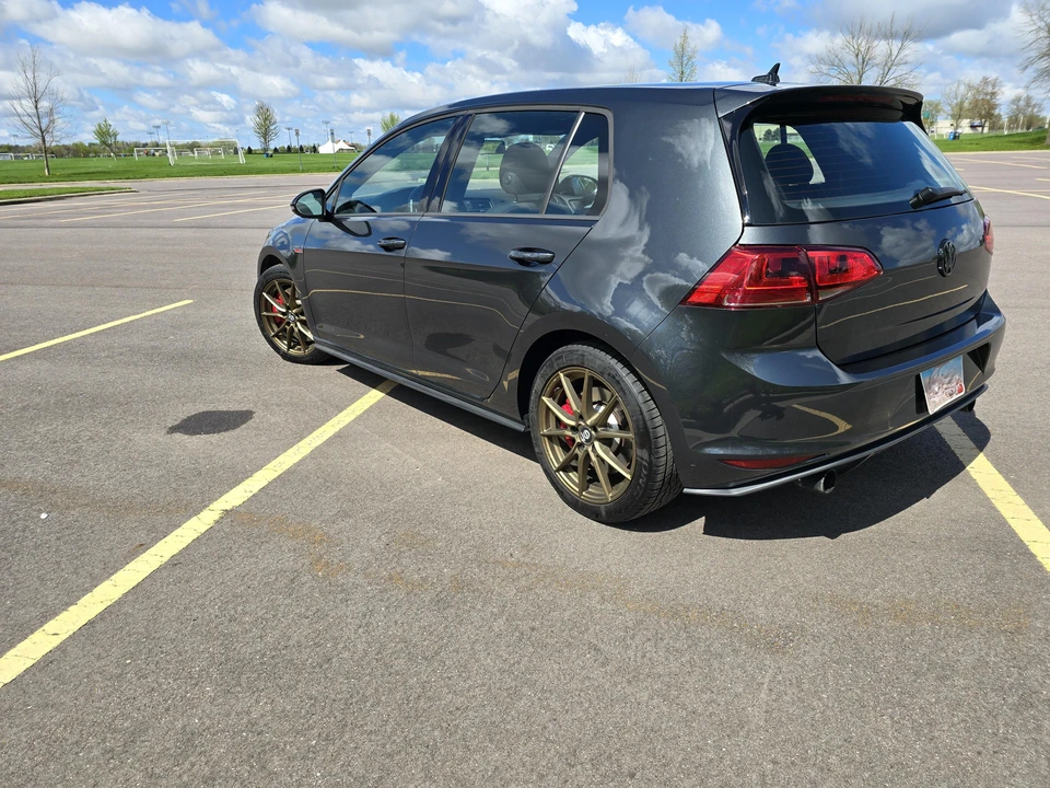 2017 Volkswagen GTI Mk7 - Image 16 of 31