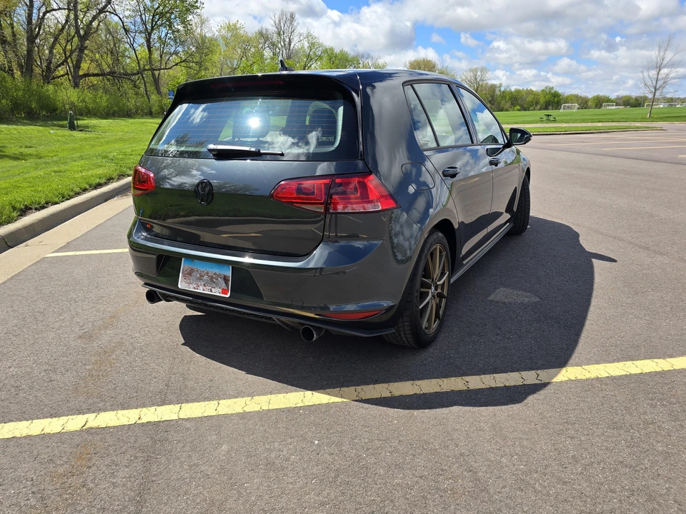 2017 Volkswagen GTI Mk7 - Image 24 of 31