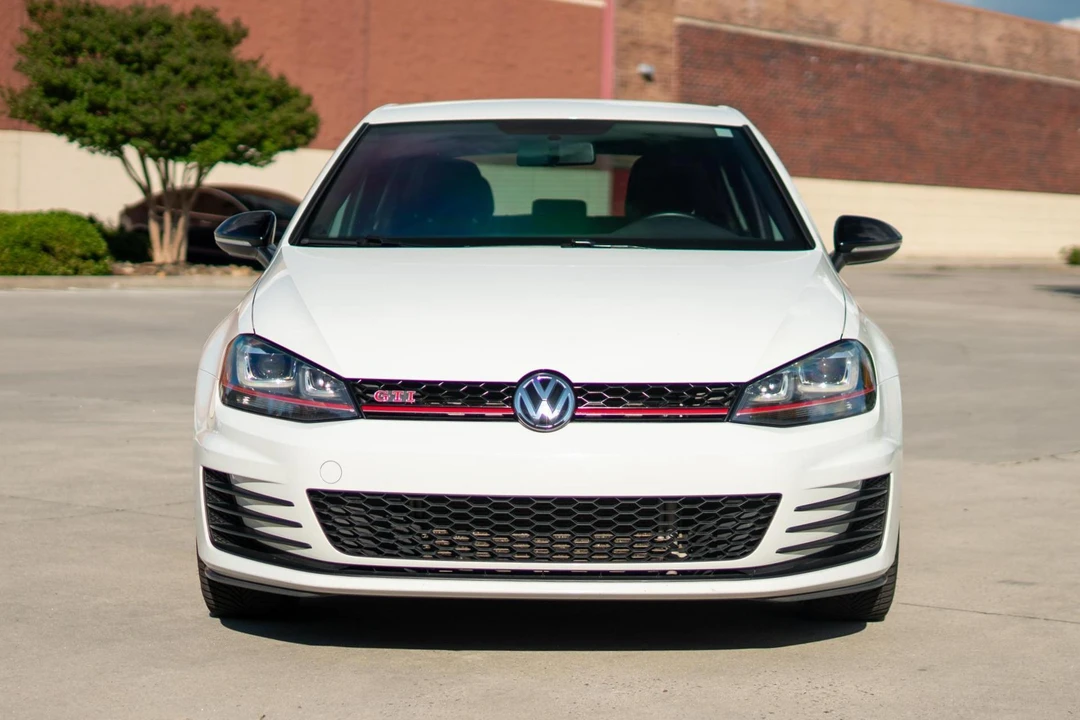 2017 Volkswagen GTI Mk7 - Image 2 of 31