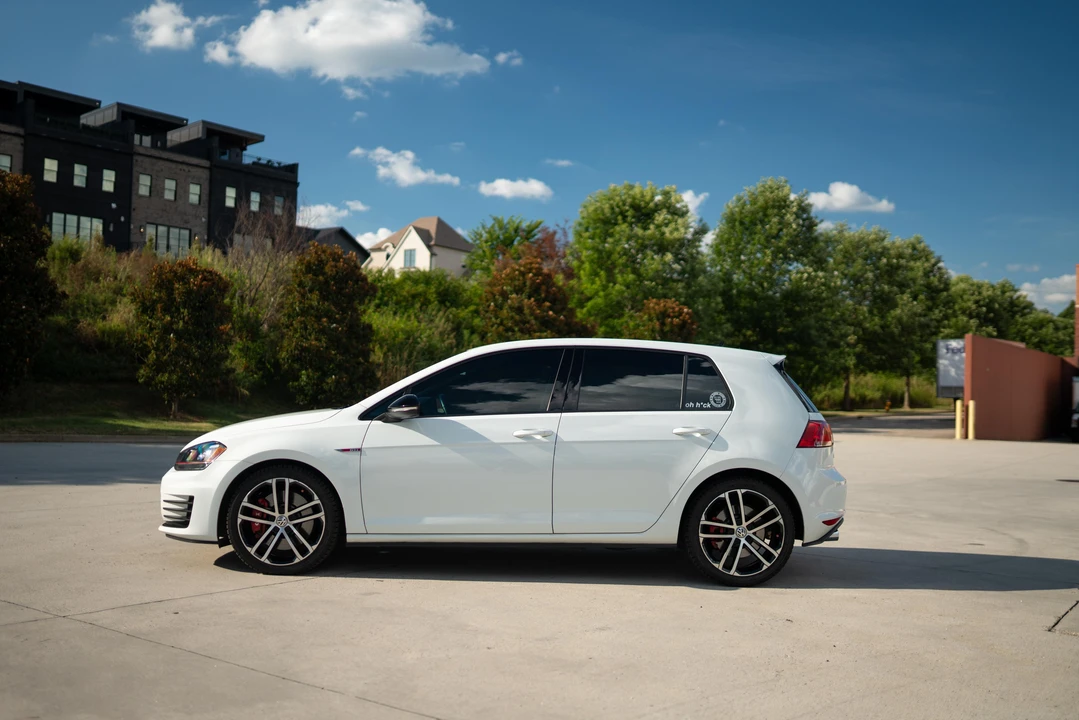 2017 Volkswagen GTI Mk7 - Image 7 of 31