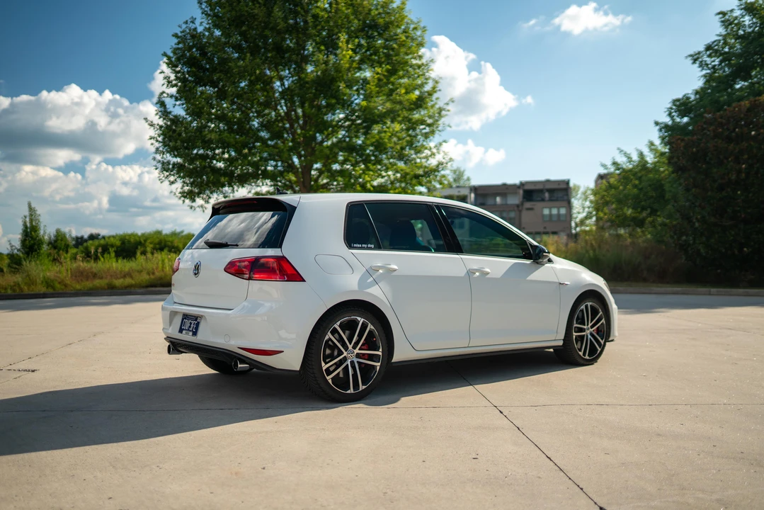 2017 Volkswagen GTI Mk7 - Image 8 of 31