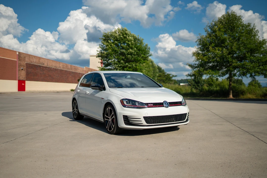 2017 Volkswagen GTI Mk7 - Image 10 of 31