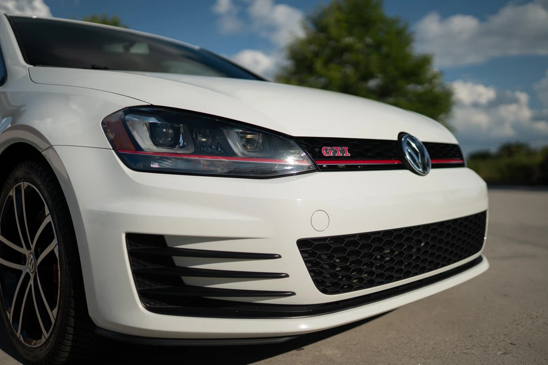 2017 Volkswagen GTI Mk7 - Image 11 of 31