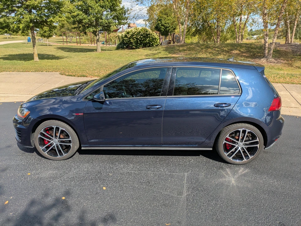 2017 Volkswagen GTI Mk7 - Image 8 of 31
