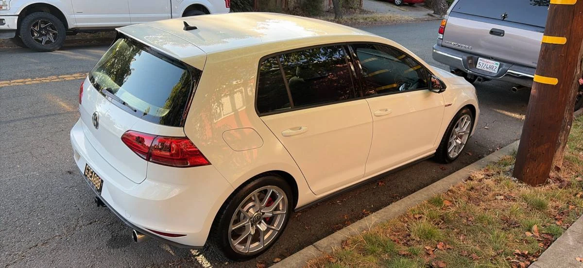 2017 Volkswagen GTI Mk7 - Image 3 of 6
