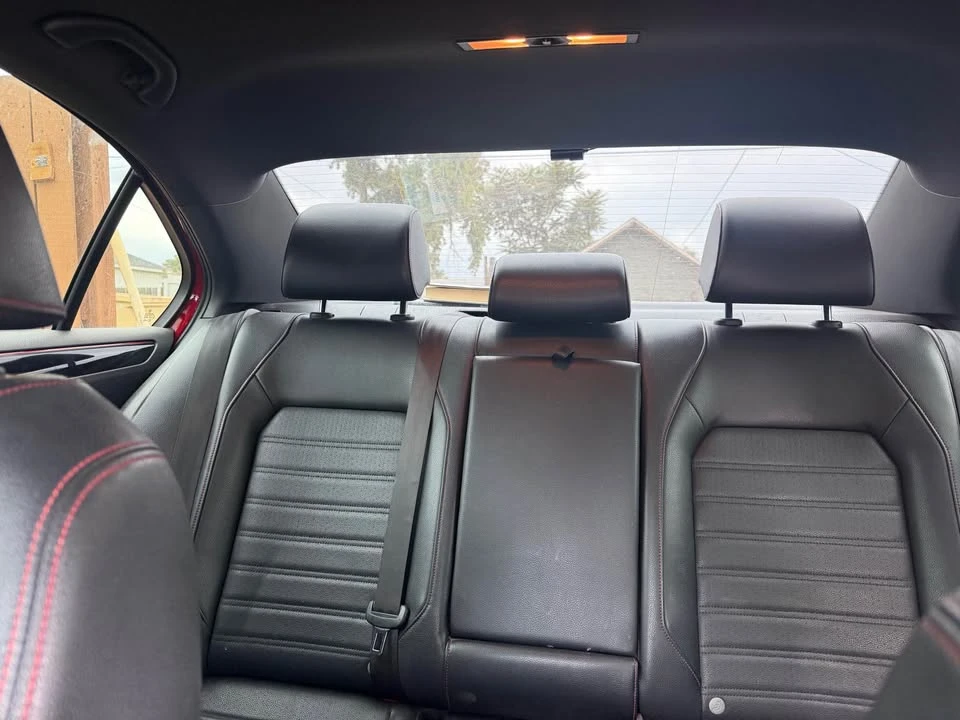 2017 Volkswagen A6 Jetta - Image 2 of 5