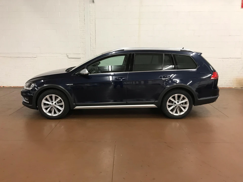 2017 Volkswagen Golf Mk7 - Image 12 of 31