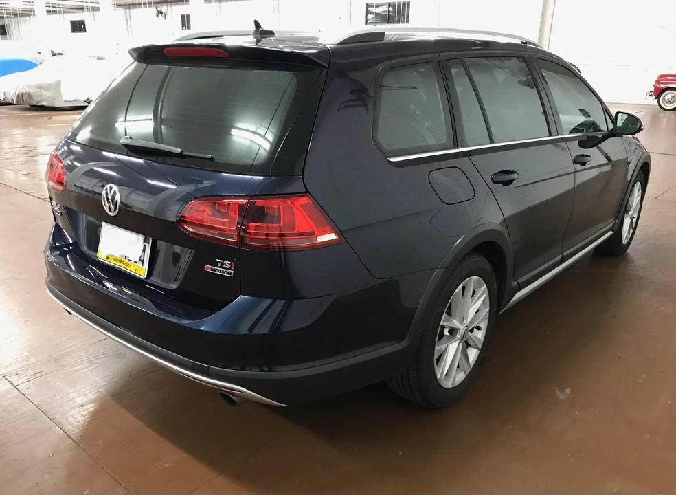 2017 Volkswagen Golf Mk7 - Image 2 of 31